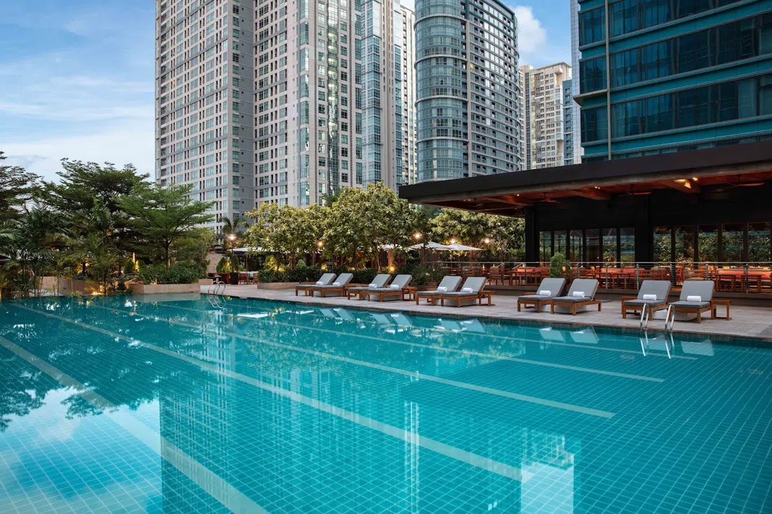 Grand Hyatt Manila, Manila