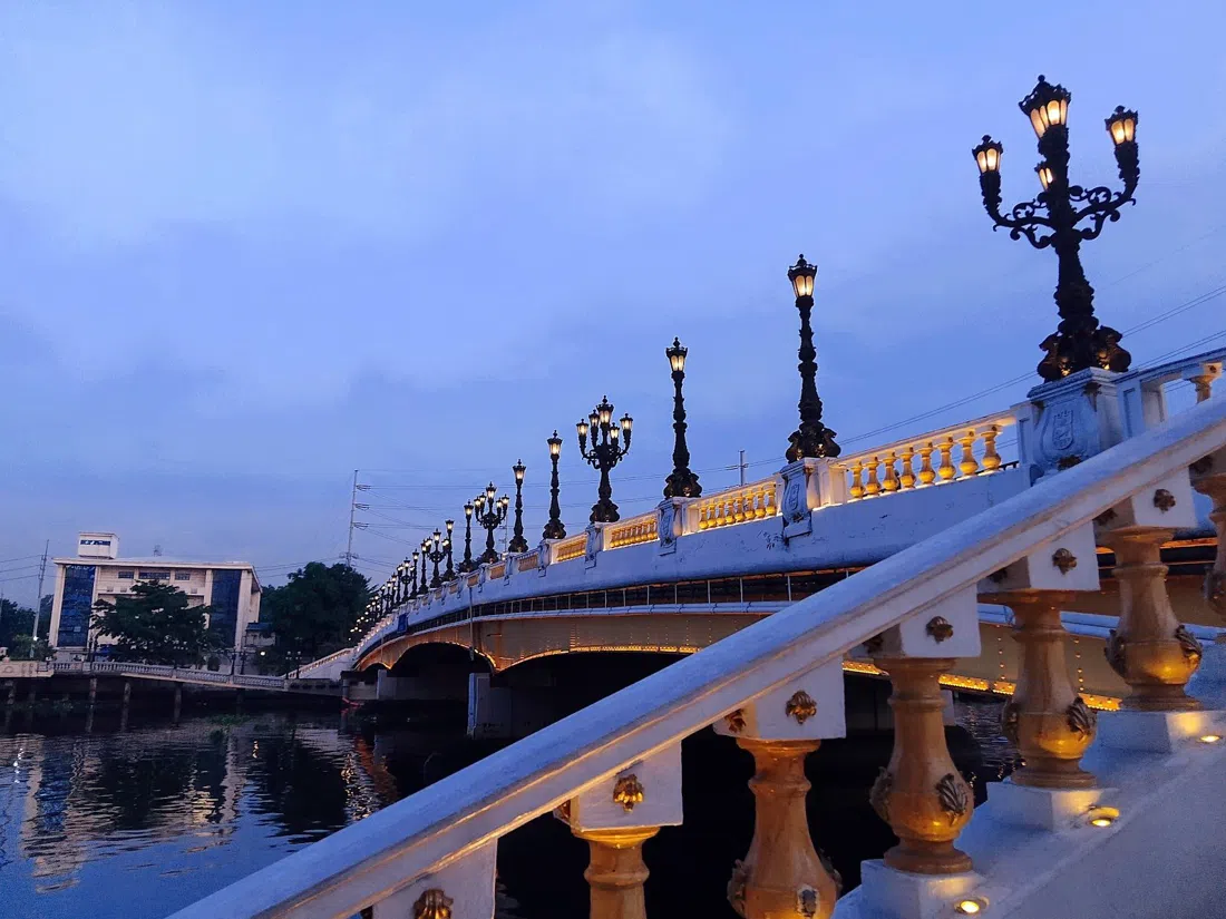 Jones Bridge, Manilla