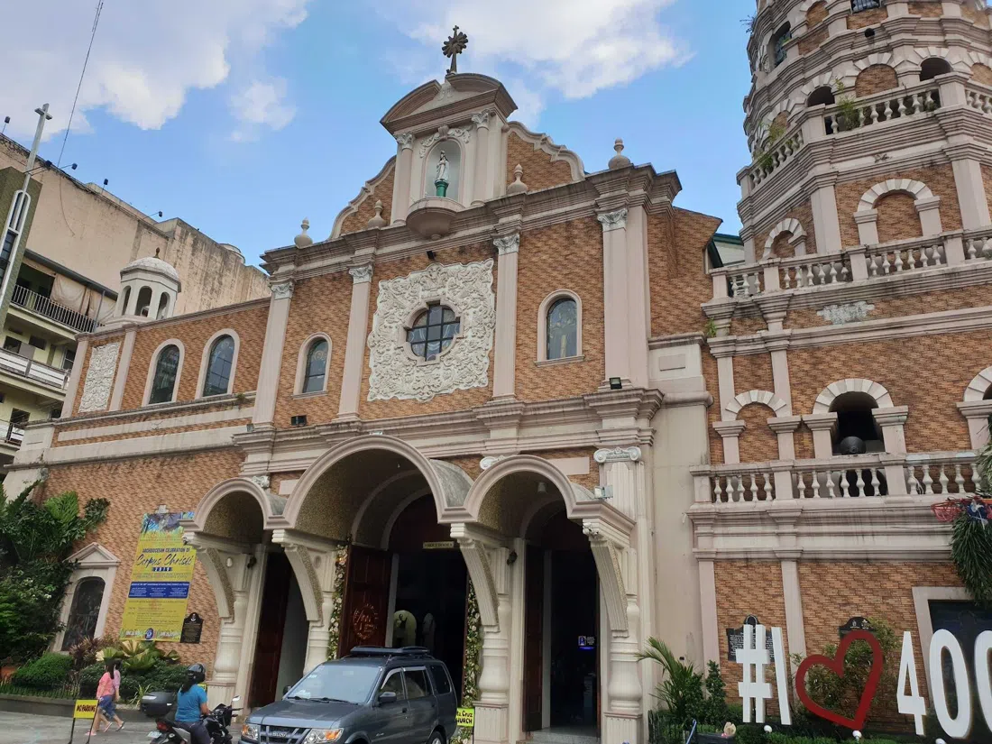 Église de Sta. Cruz (sanctuaire archidiocésain du Saint-Sacrement), Manille