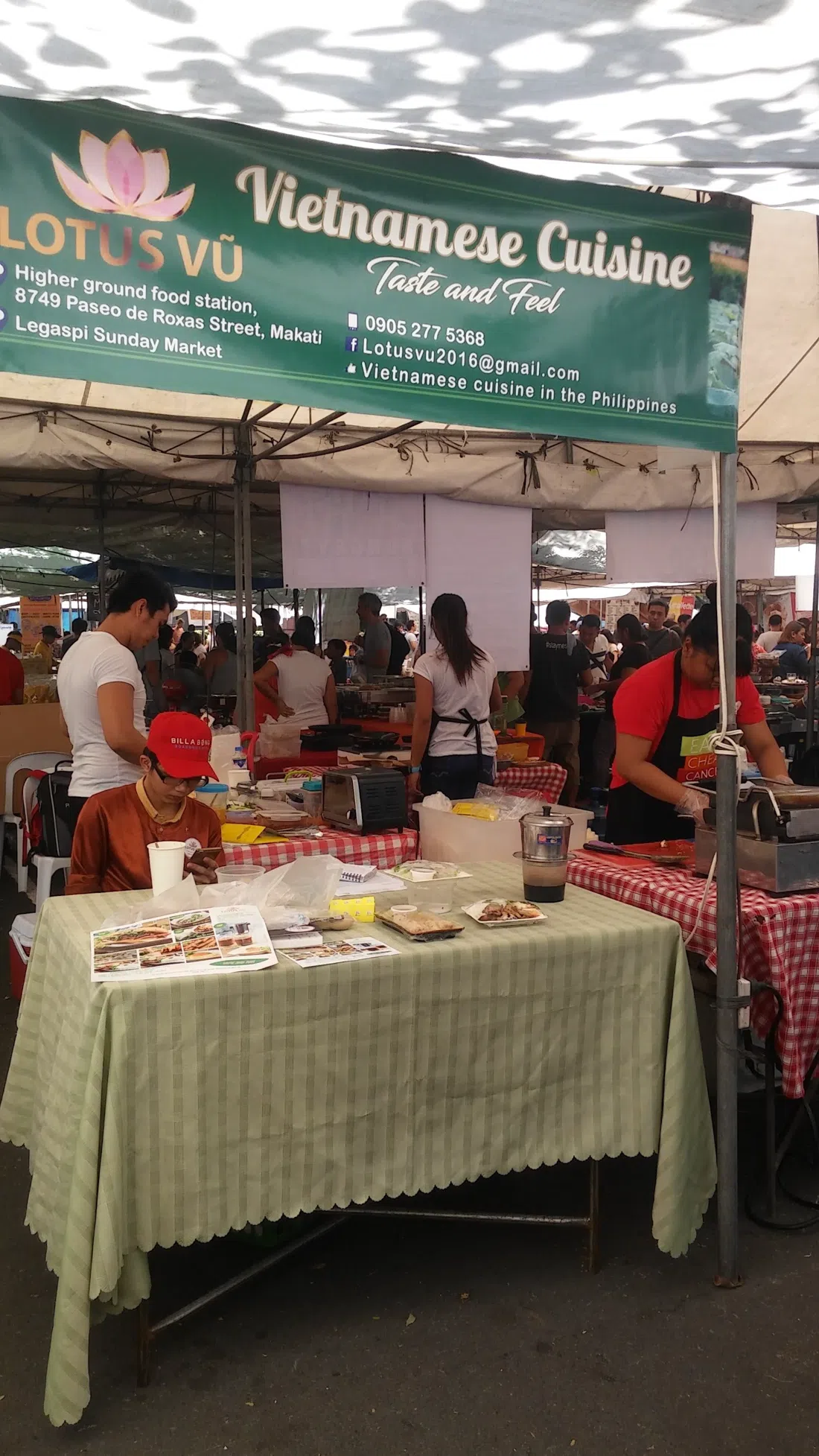 Lung Center Sunday Market, Manila