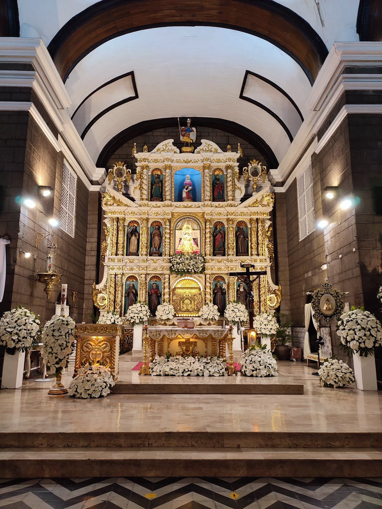 National Sanctuary of Nuestra Señora de los Desamparados (Santa Ana Kirken), Manila